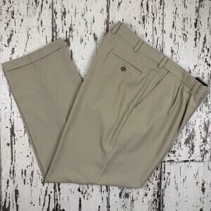 Enro Classic Dress pant men’s 42x32 pleated front, cuffed leg.